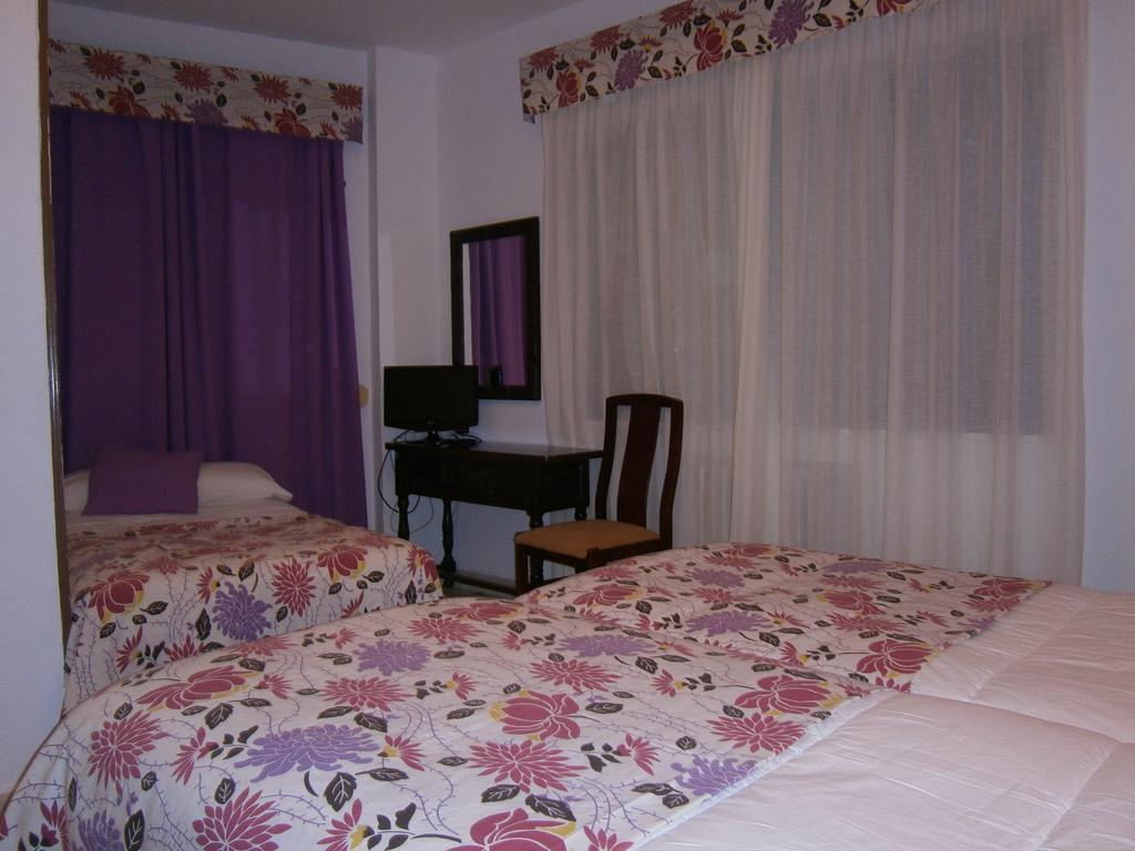 Hostal Residencia Avenida Cuenca  Exterior foto