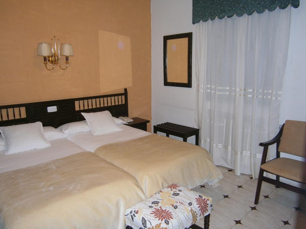 Hostal Residencia Avenida Cuenca  Exterior foto