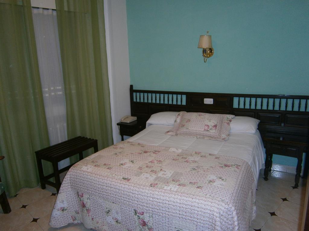 Hostal Residencia Avenida Cuenca  Exterior foto